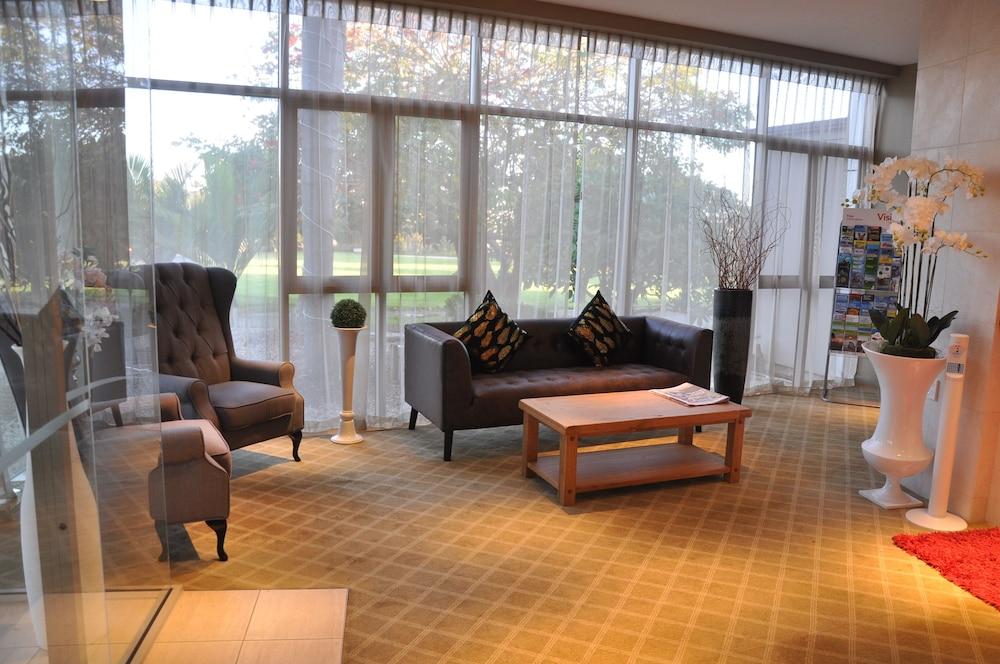 Vr Takapuna Auckland Exteriör bild The lobby of the hotel