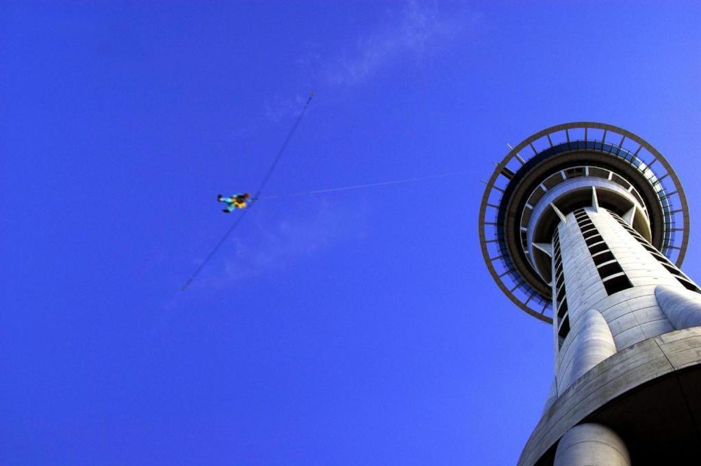 Vr Takapuna Auckland Exteriör bild The Sky Tower, Auckland