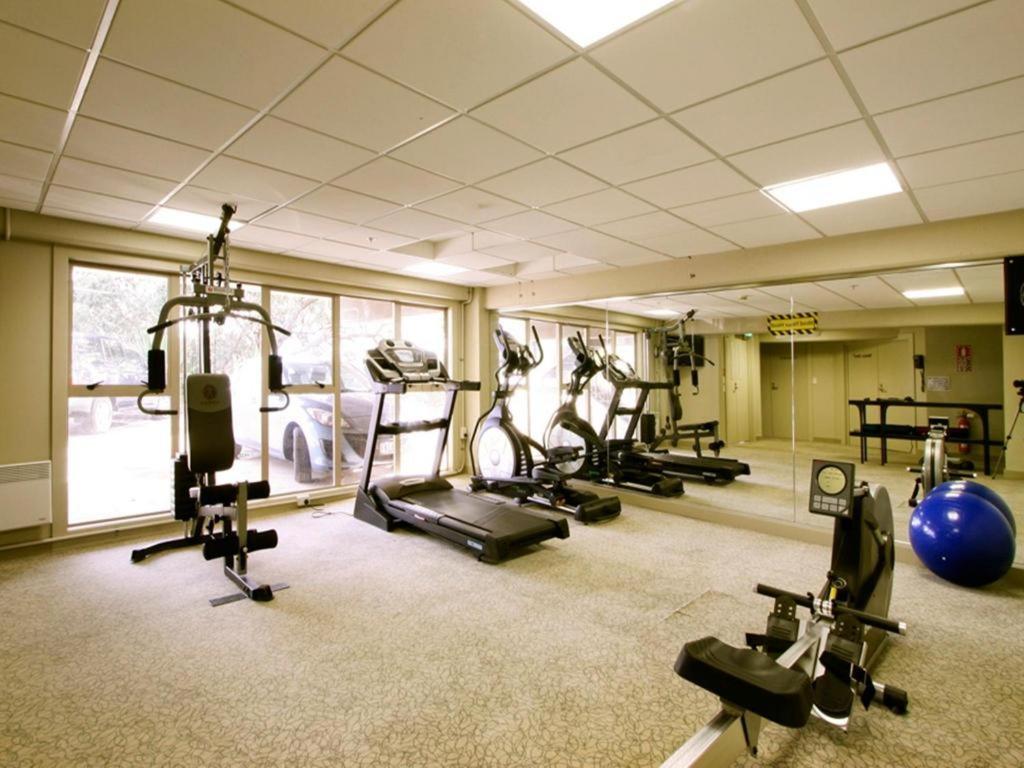 Vr Takapuna Auckland Exteriör bild A typical gym