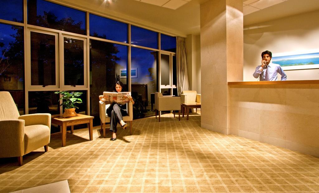 Vr Takapuna Auckland Exteriör bild The lobby of a hotel