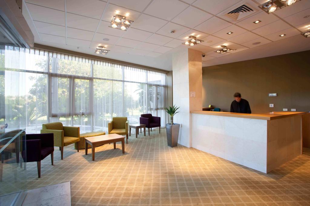 Vr Takapuna Auckland Exteriör bild The lobby of the hotel